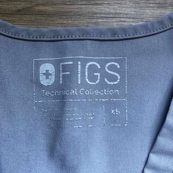 Scrub top - Picture 4 of 4